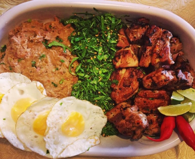 Tutu de Feijão com Couve