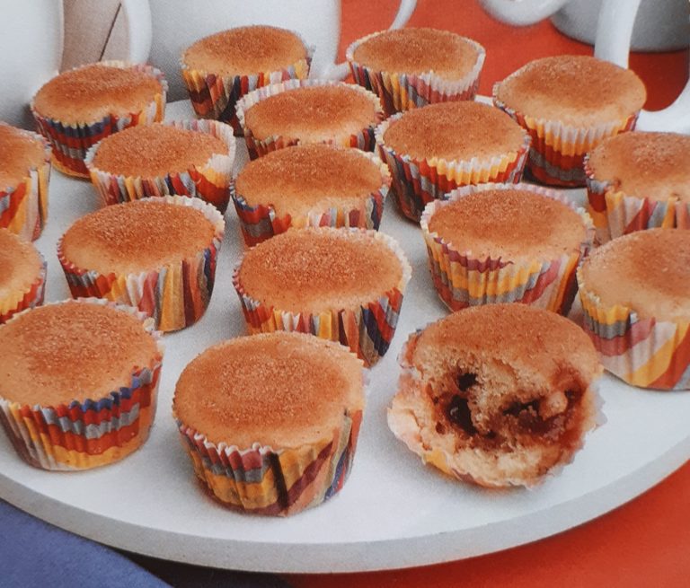 Bolinho de Chuva Assado com Goiabada