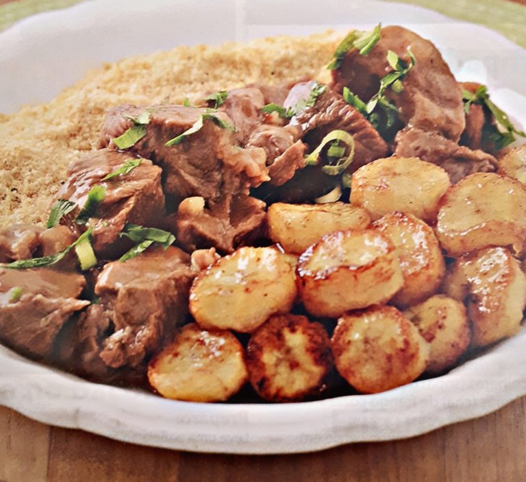 Picadinho de Carne com Banana