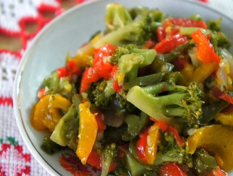 Refogado de Brócolis e Pimentões