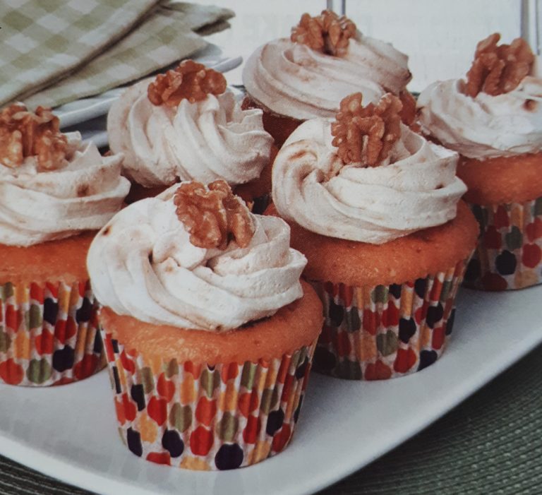 Cupcake de Café com Nozes