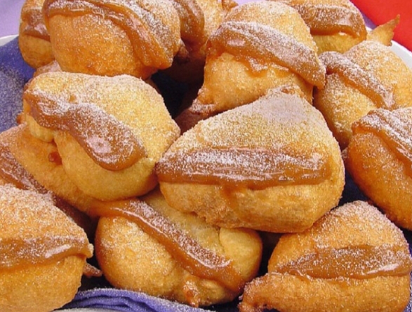 Bolinho de Chuva Recheado
