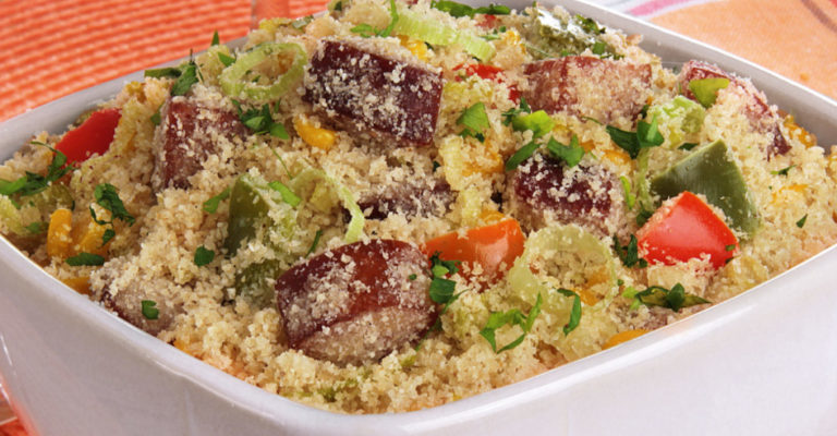 Farofa de Calabresa com Alho Poró