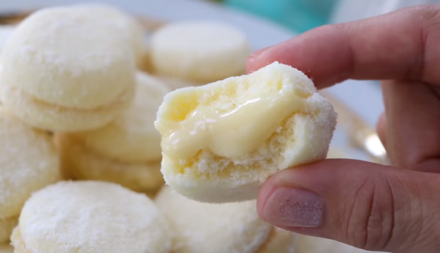 Biscoitinho Recheado de Leite Ninho
