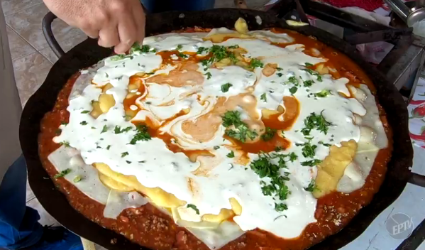 Polenta no disco de arado