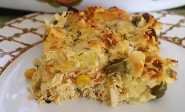 Torta de Frango com Pão Francês