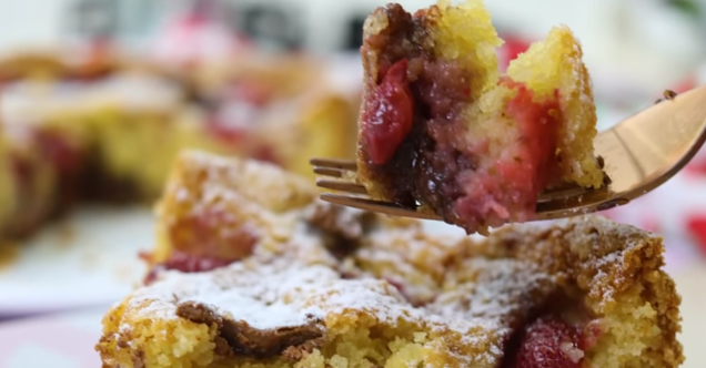 Bolo de Morango e Chocolate