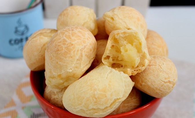 Pão de Queijo com 3 ingredientes