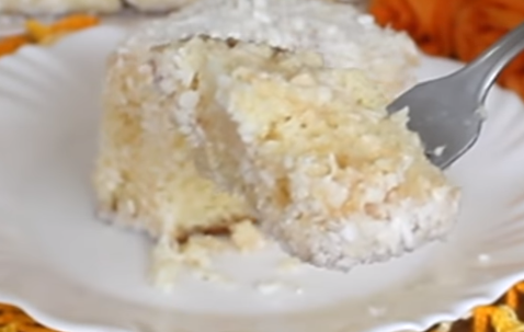 Bolo de Coco Molhadinho