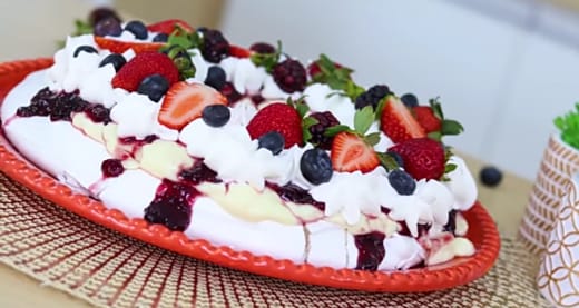 Pavlora de Frutas Vermelha