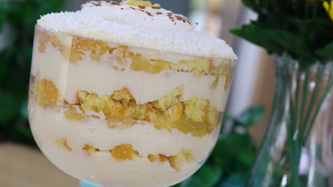 Abacaxi na Taça - Meu Caderno de Receitas