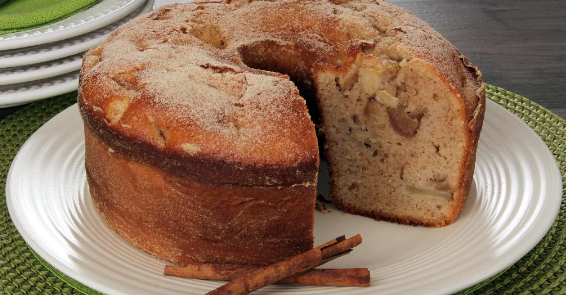 Bolo de Maçã com Canela - Meu Caderno de Receitas