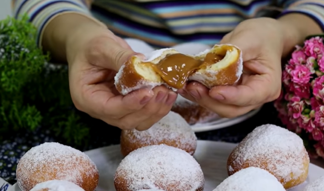 Donuts Recheados com Doce de Leite - Meu Caderno de Receitas